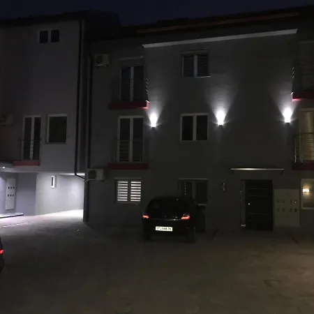 Luxury Duplex In Heart Of Apartment